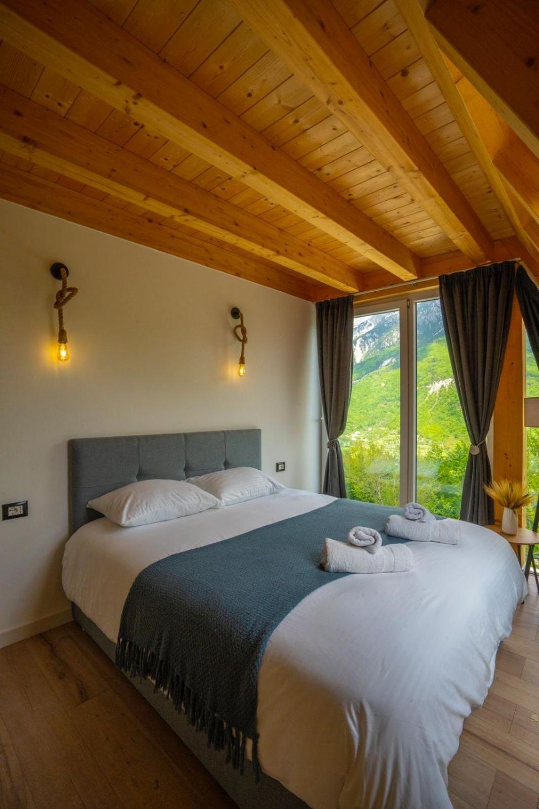 Vidis Chalet Boutique Hotel Тет Екстериор снимка
