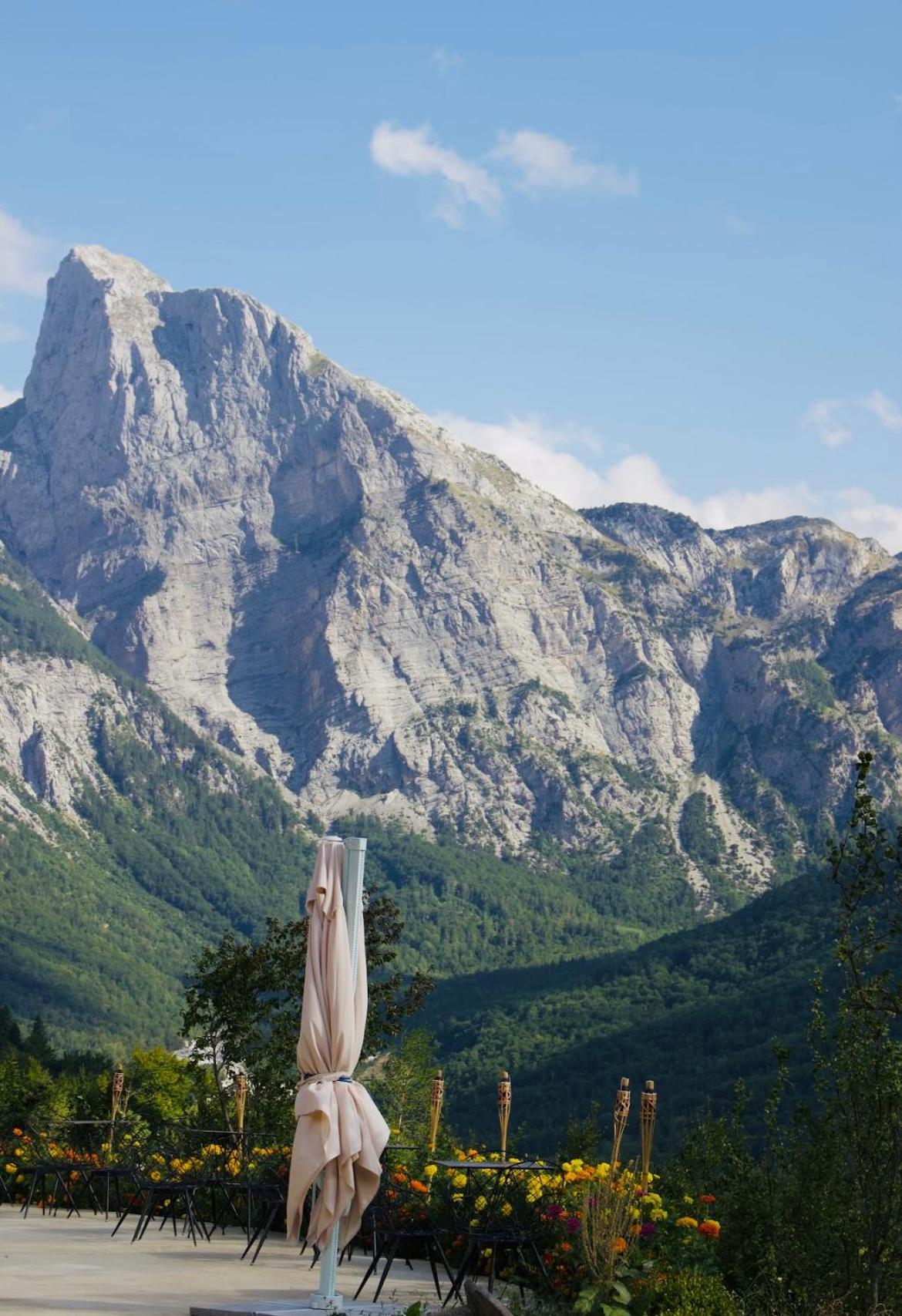 Vidis Chalet Boutique Hotel Тет Екстериор снимка