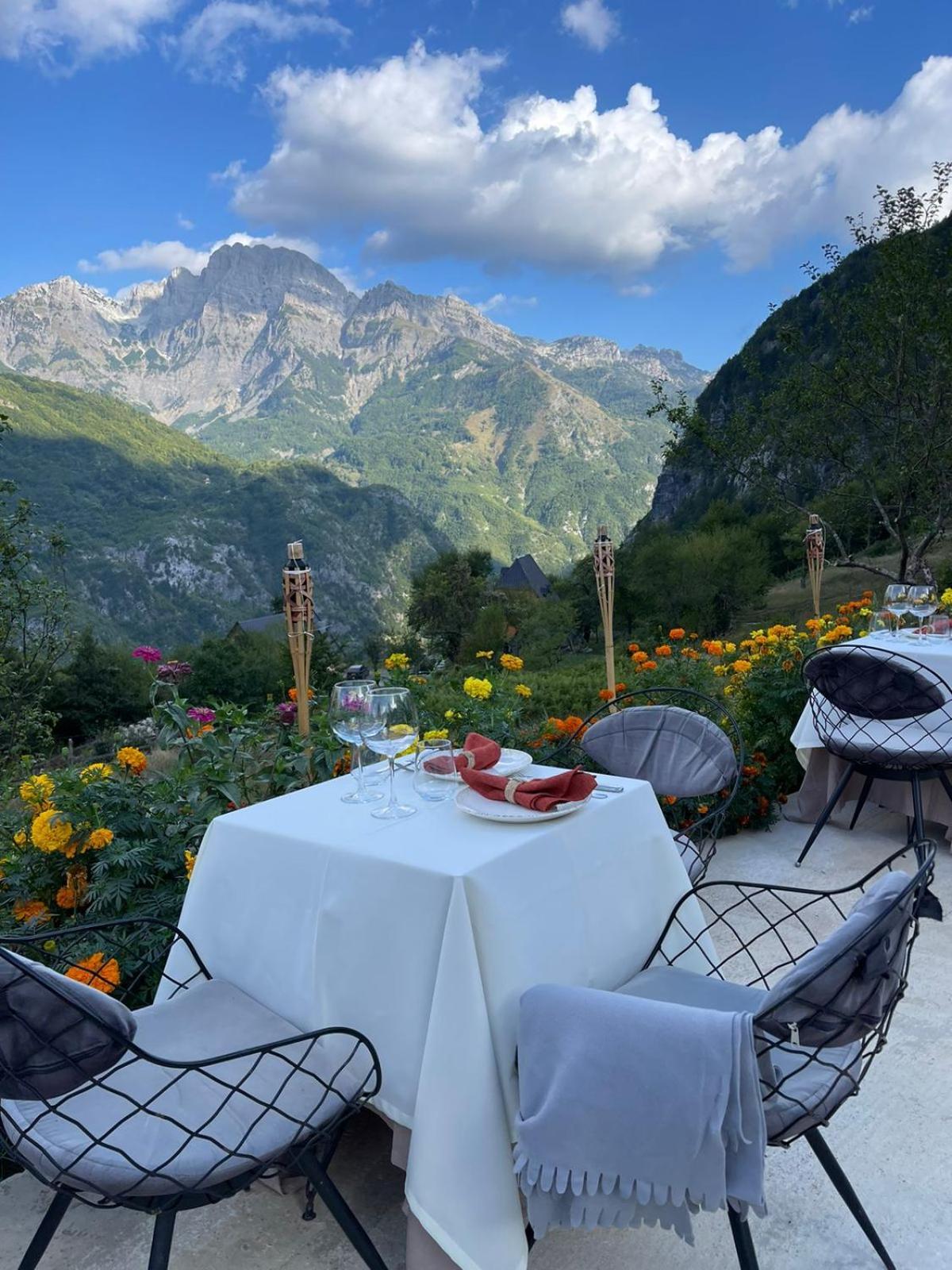 Vidis Chalet Boutique Hotel Тет Екстериор снимка