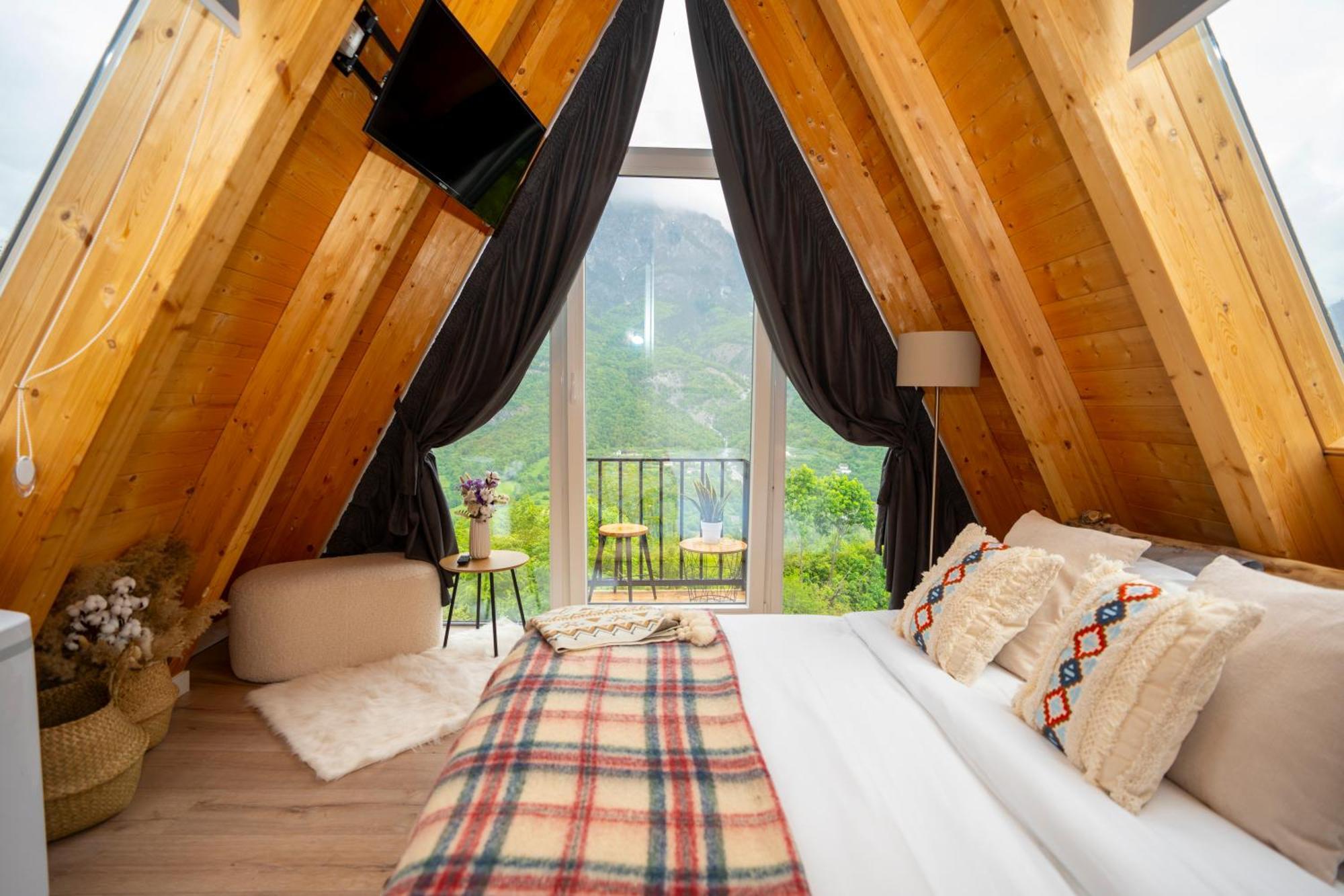 Vidis Chalet Boutique Hotel Тет Екстериор снимка