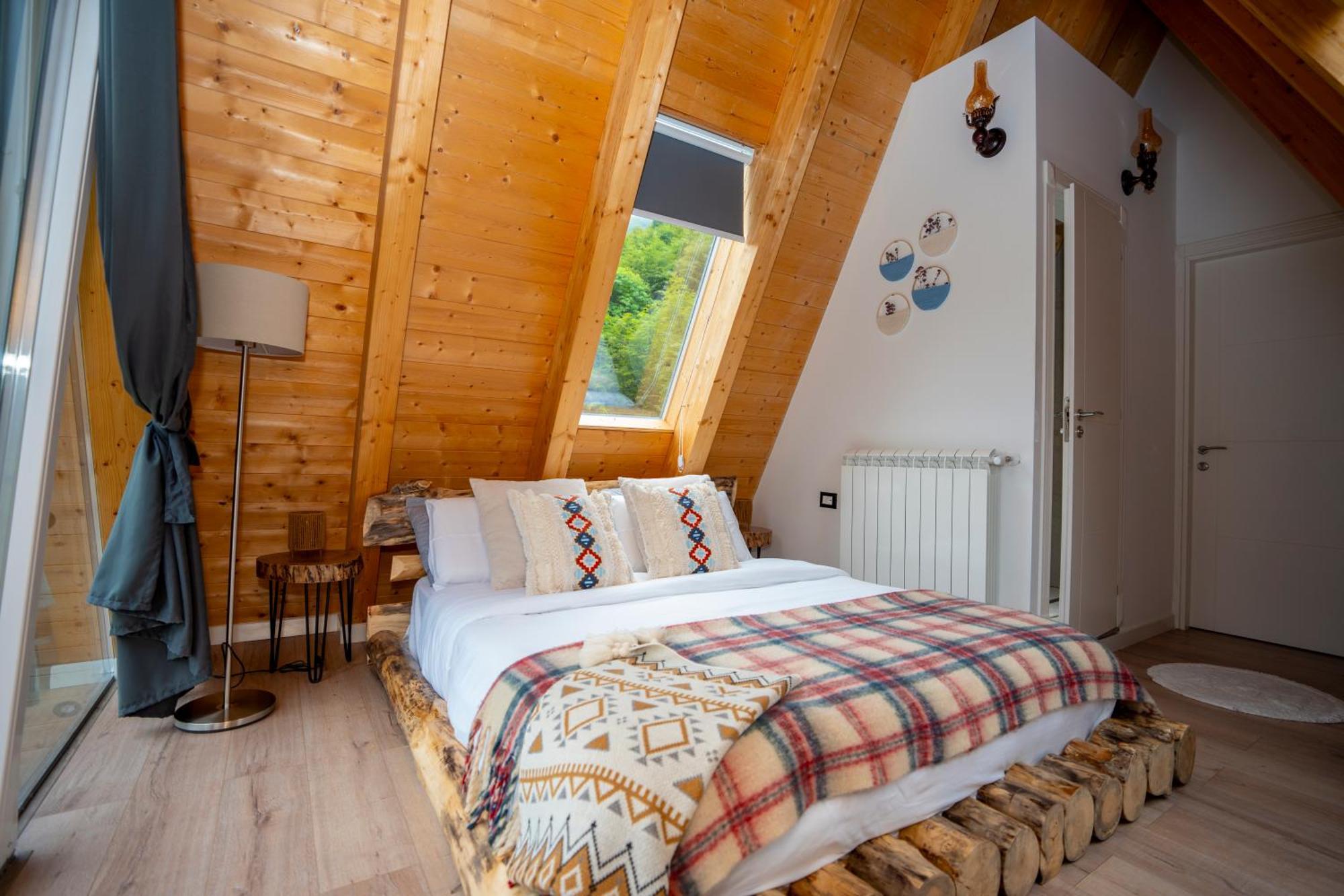 Vidis Chalet Boutique Hotel Тет Екстериор снимка