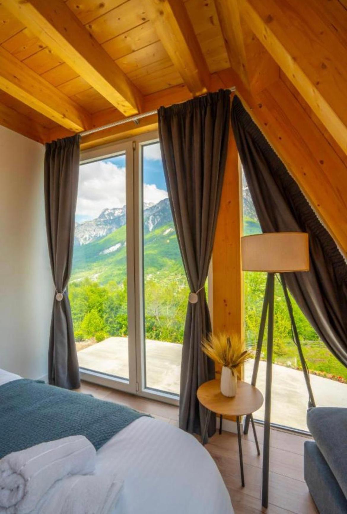Vidis Chalet Boutique Hotel Тет Екстериор снимка