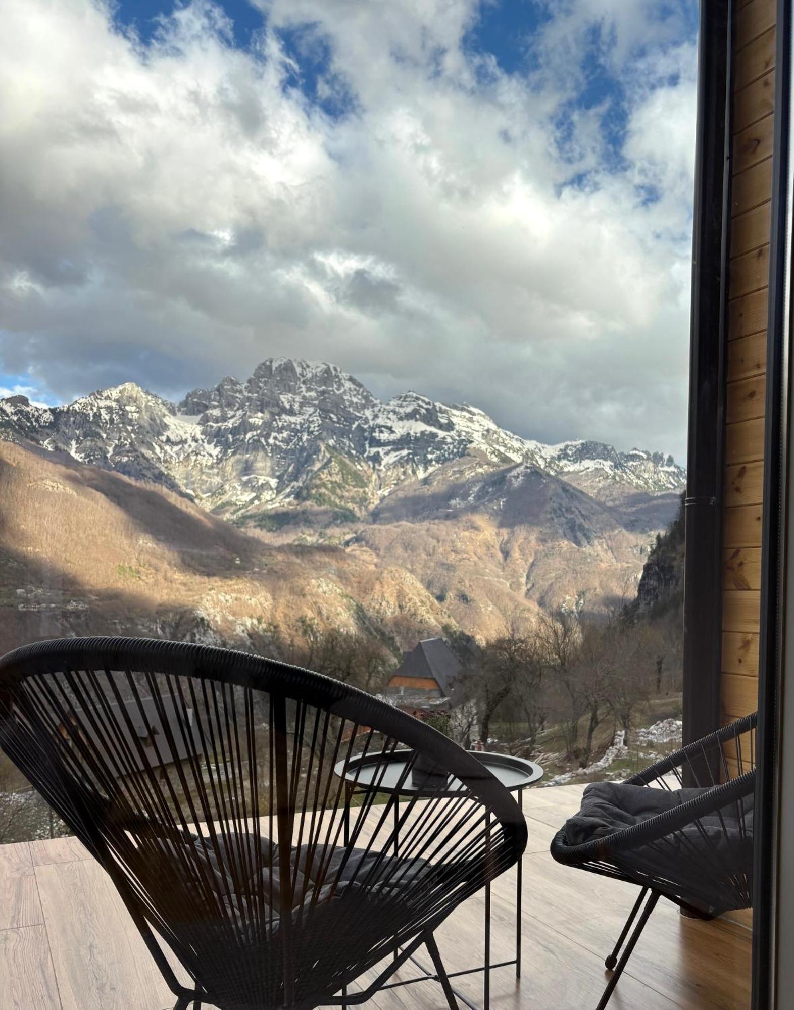 Vidis Chalet Boutique Hotel Тет Екстериор снимка